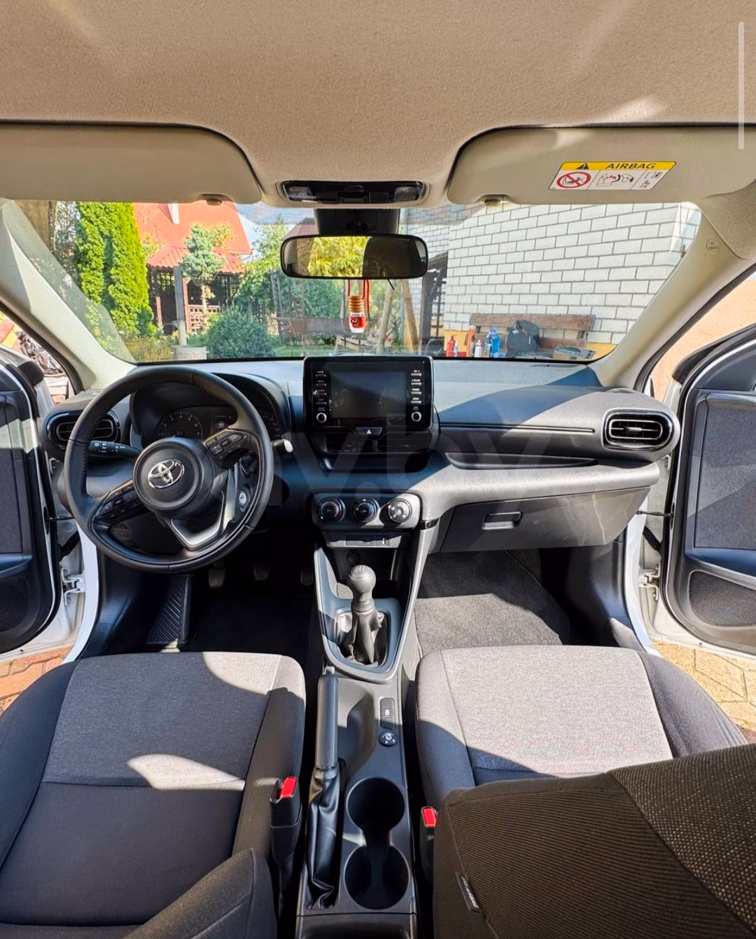 Toyota Yaris фото 6