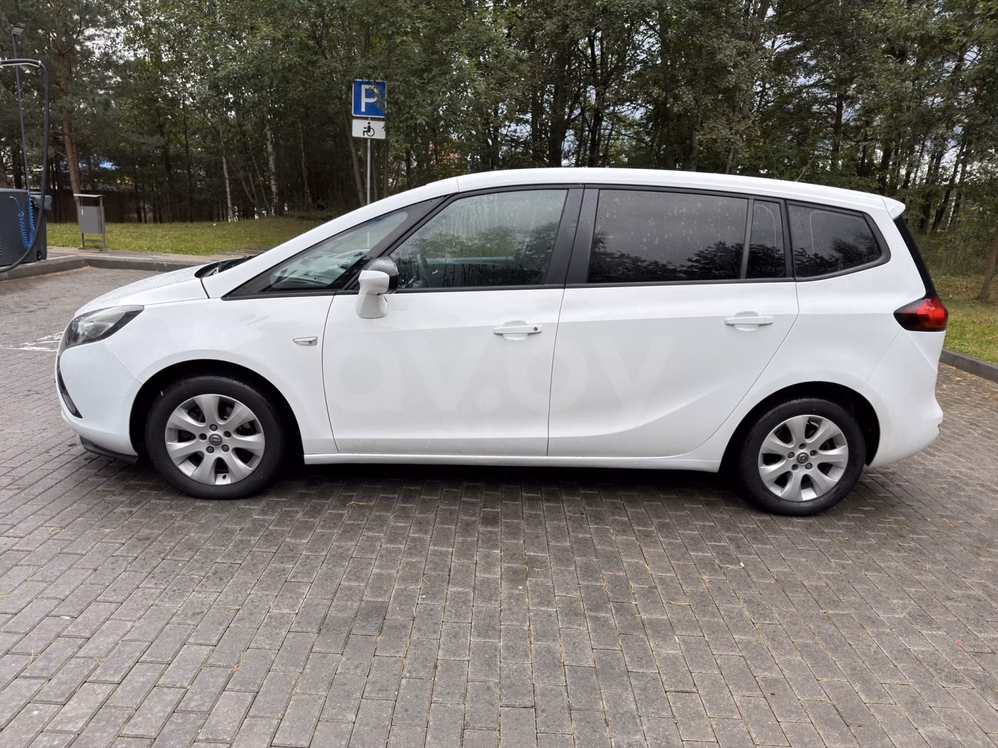 Opel Zafira фото 7