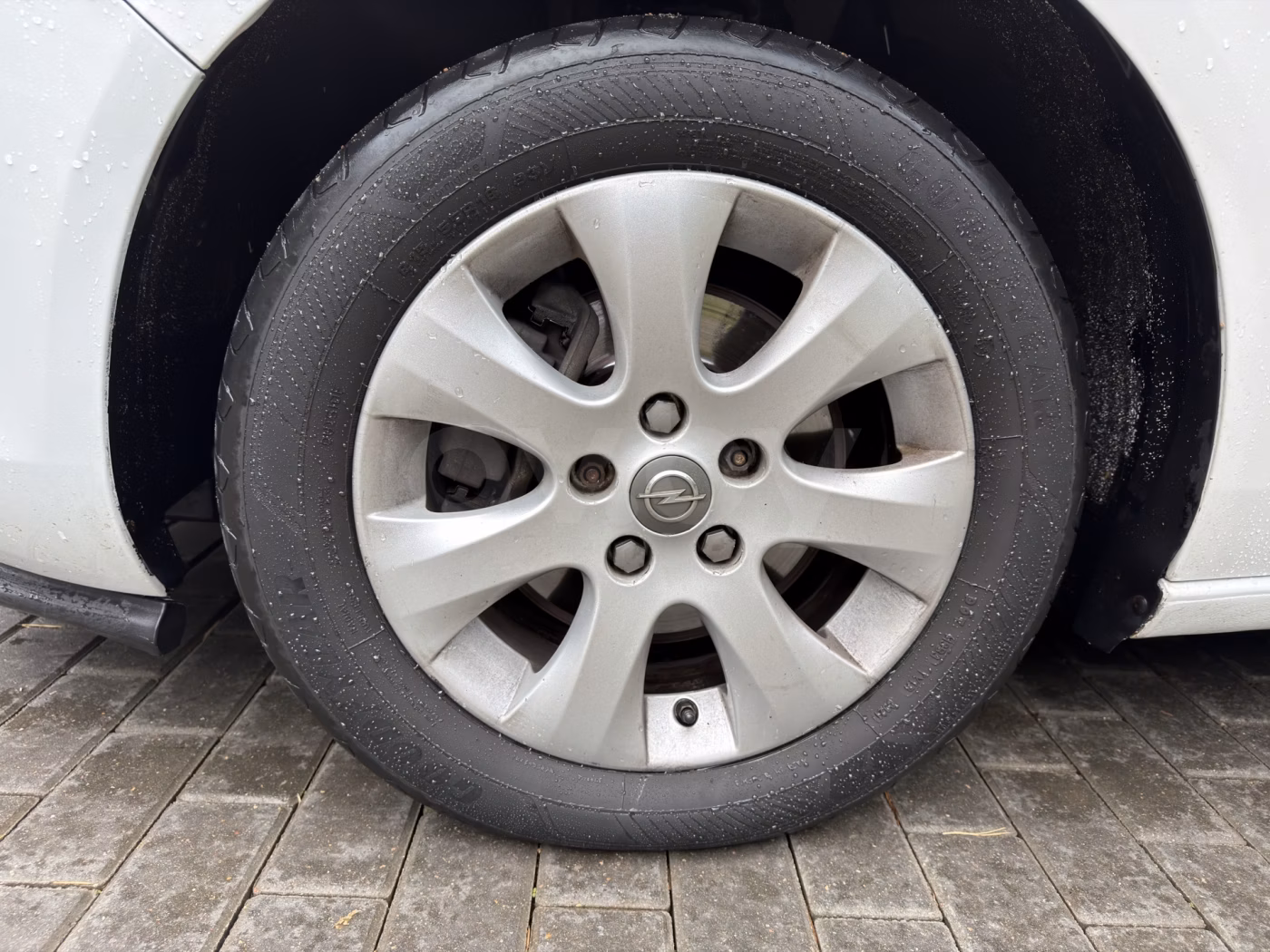 Opel Zafira фото 9