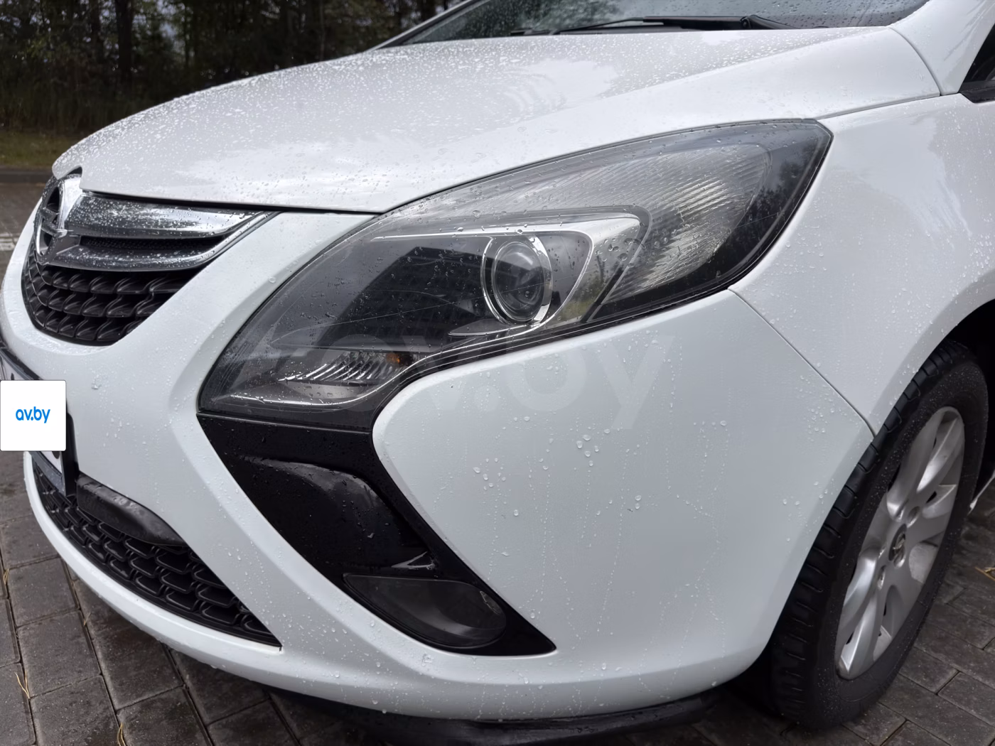 Opel Zafira фото 8