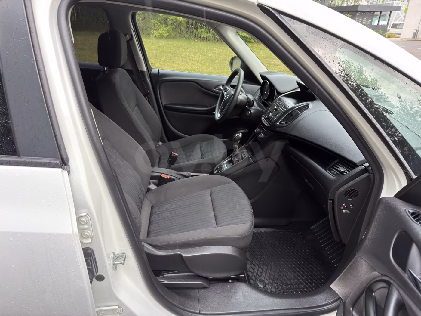 Opel Zafira фото 14