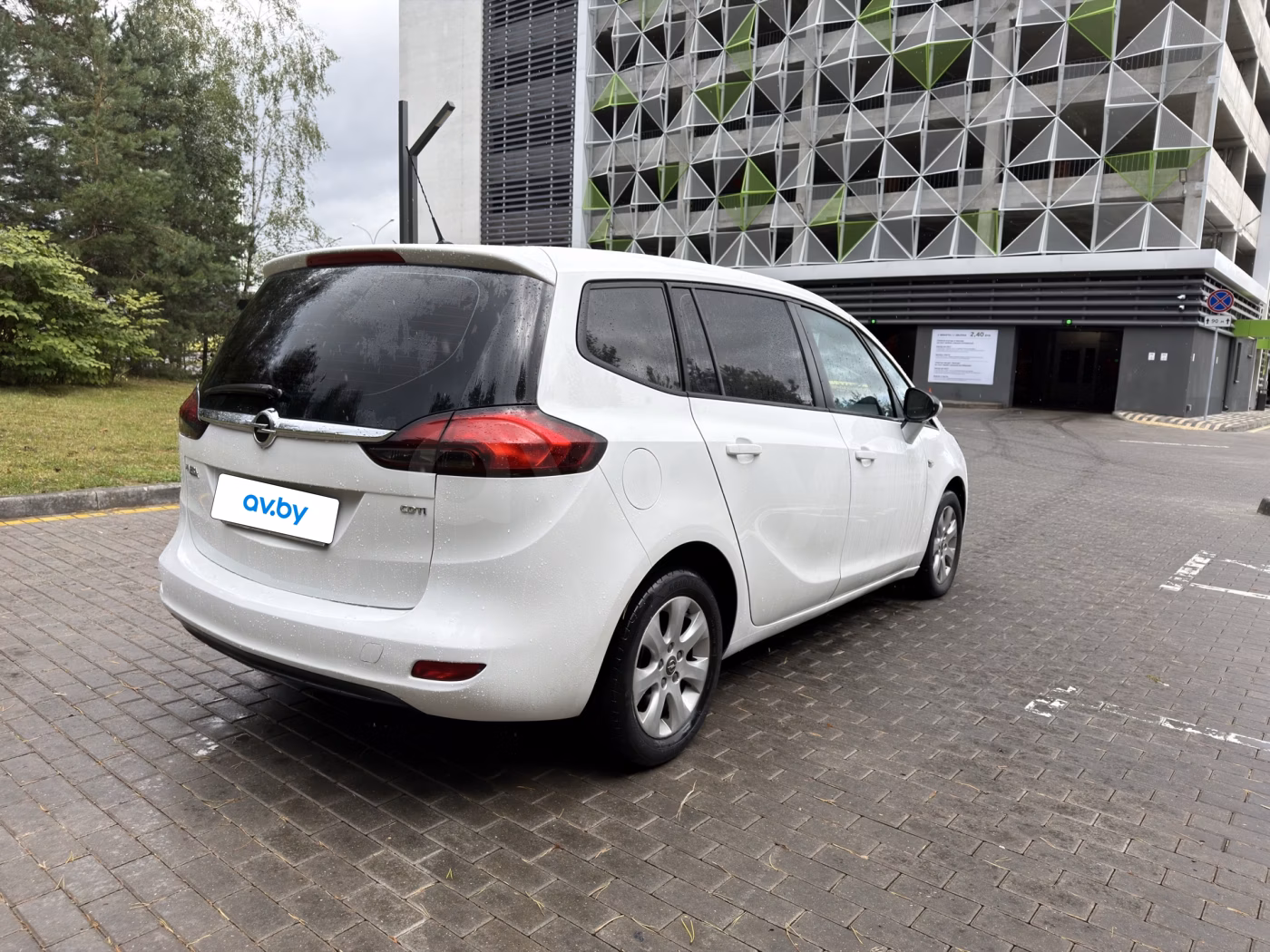 Opel Zafira фото 5