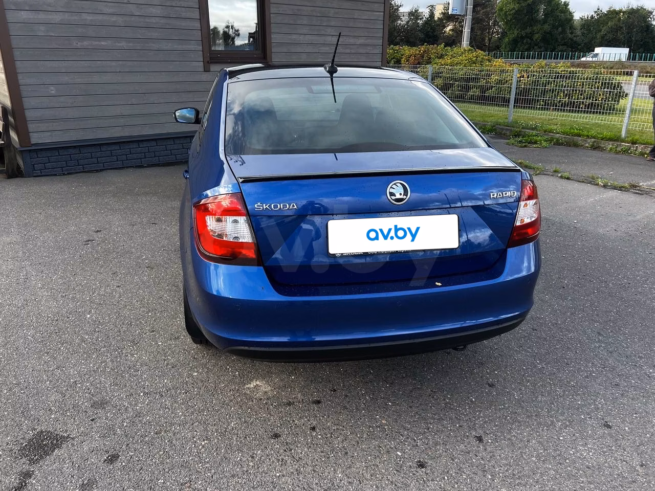 Skoda Rapid фото 8