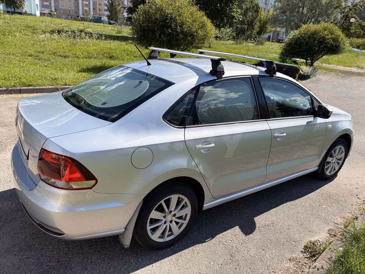 Volkswagen Polo Sedan фото 8