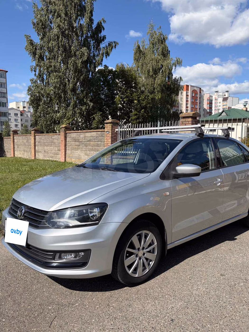 Volkswagen Polo Sedan фото 7