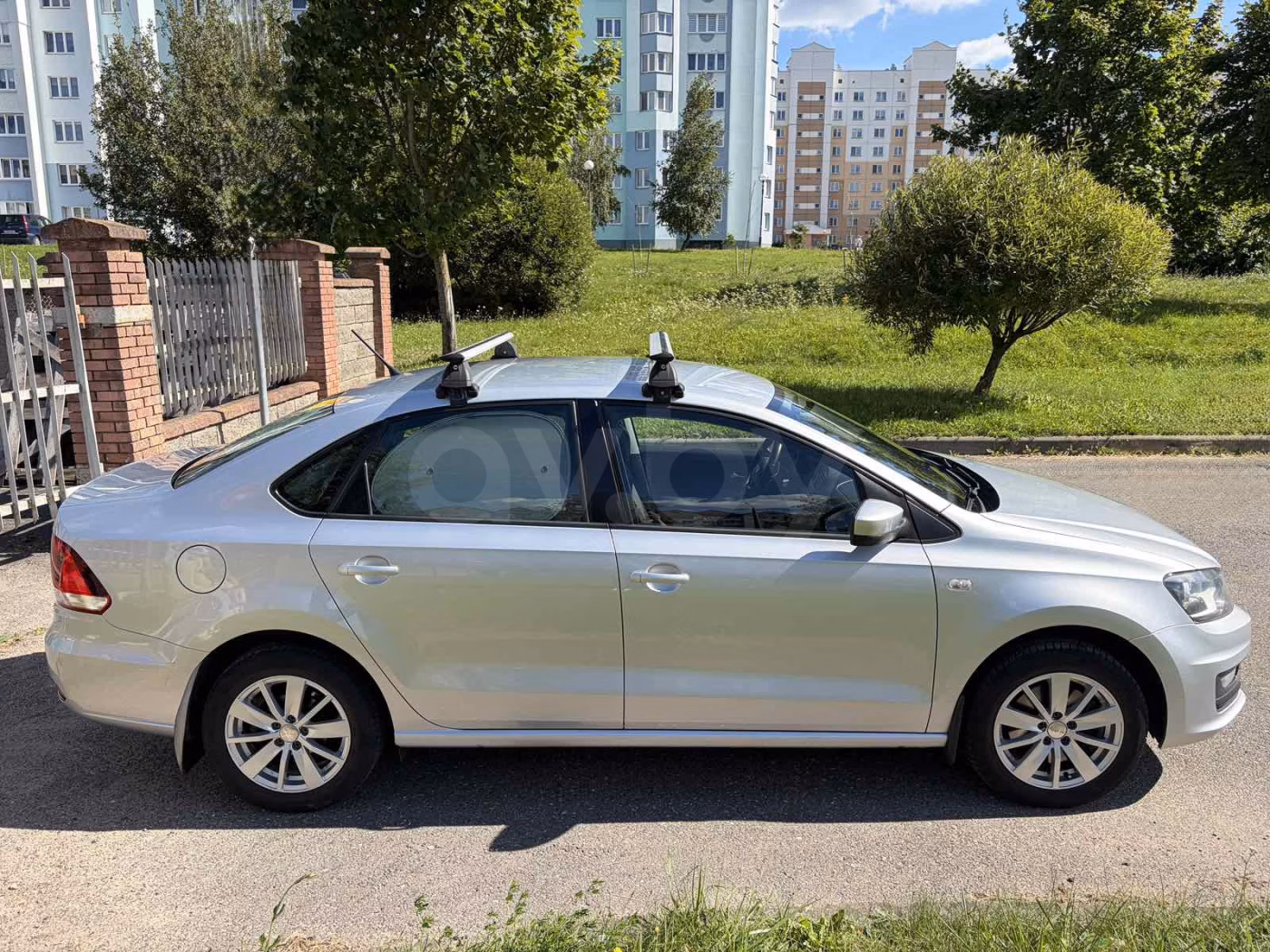 Volkswagen Polo Sedan фото 4