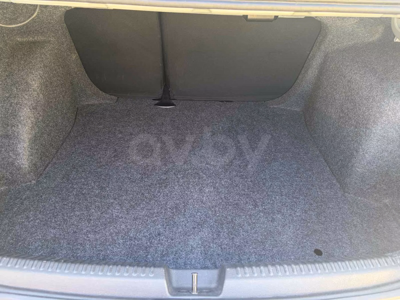 Volkswagen Polo Sedan фото 16