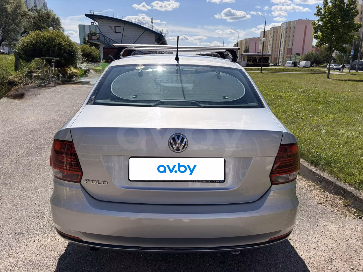 Volkswagen Polo Sedan фото 5