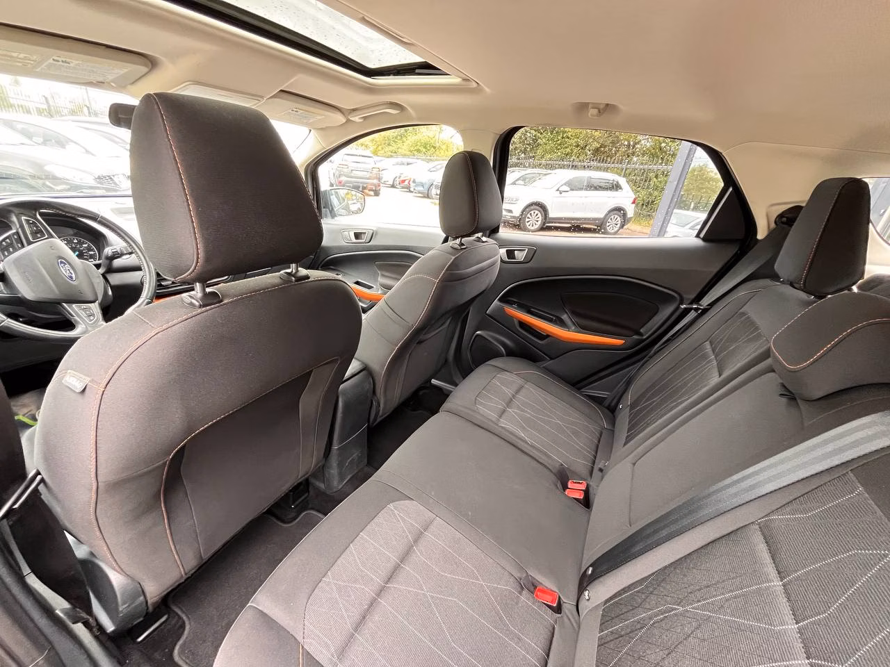 Ford EcoSport фото 12