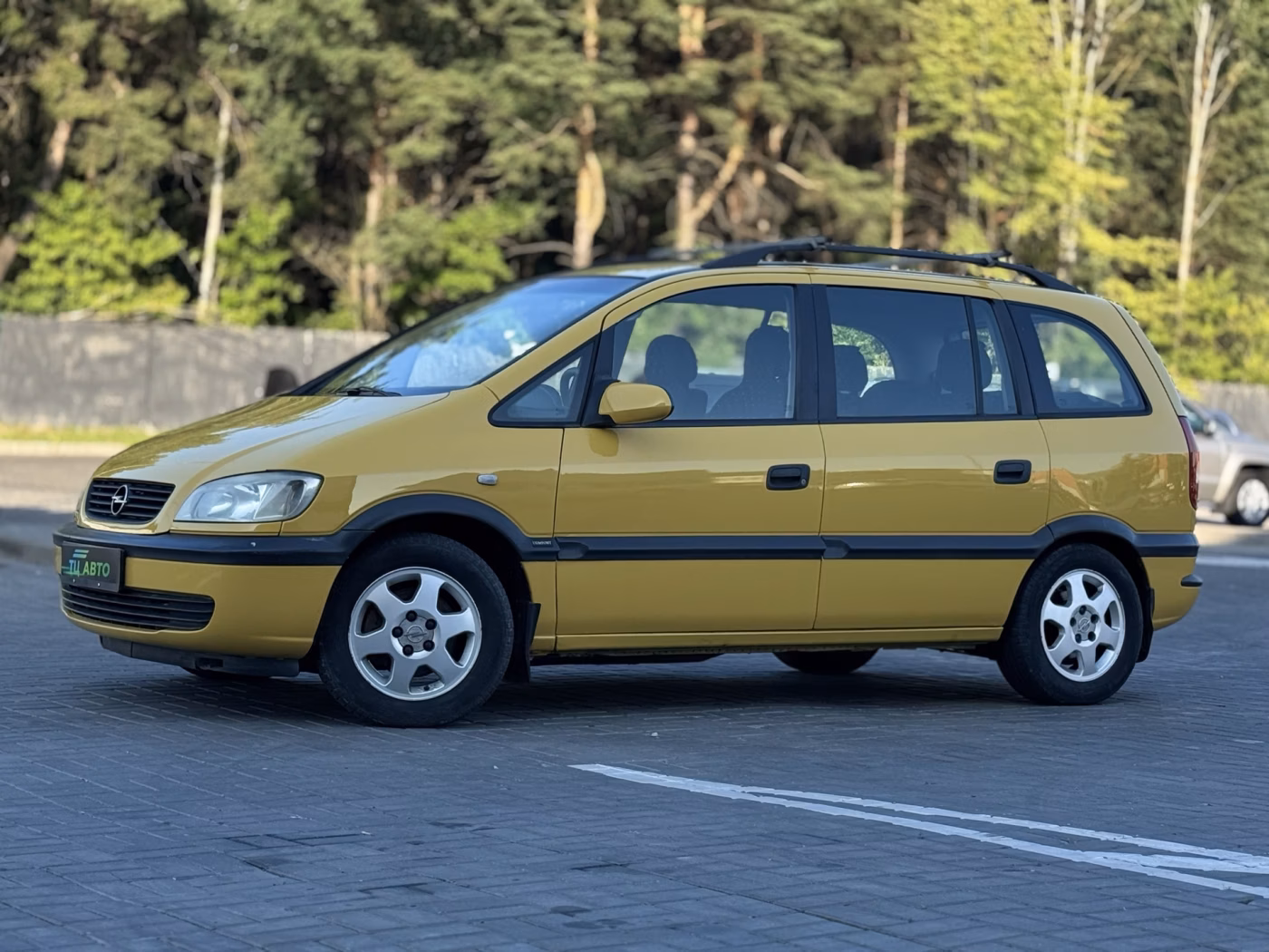 Opel Zafira фото 6