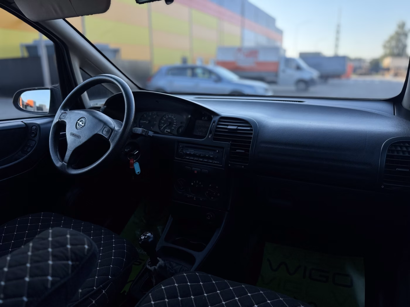 Opel Zafira фото 17