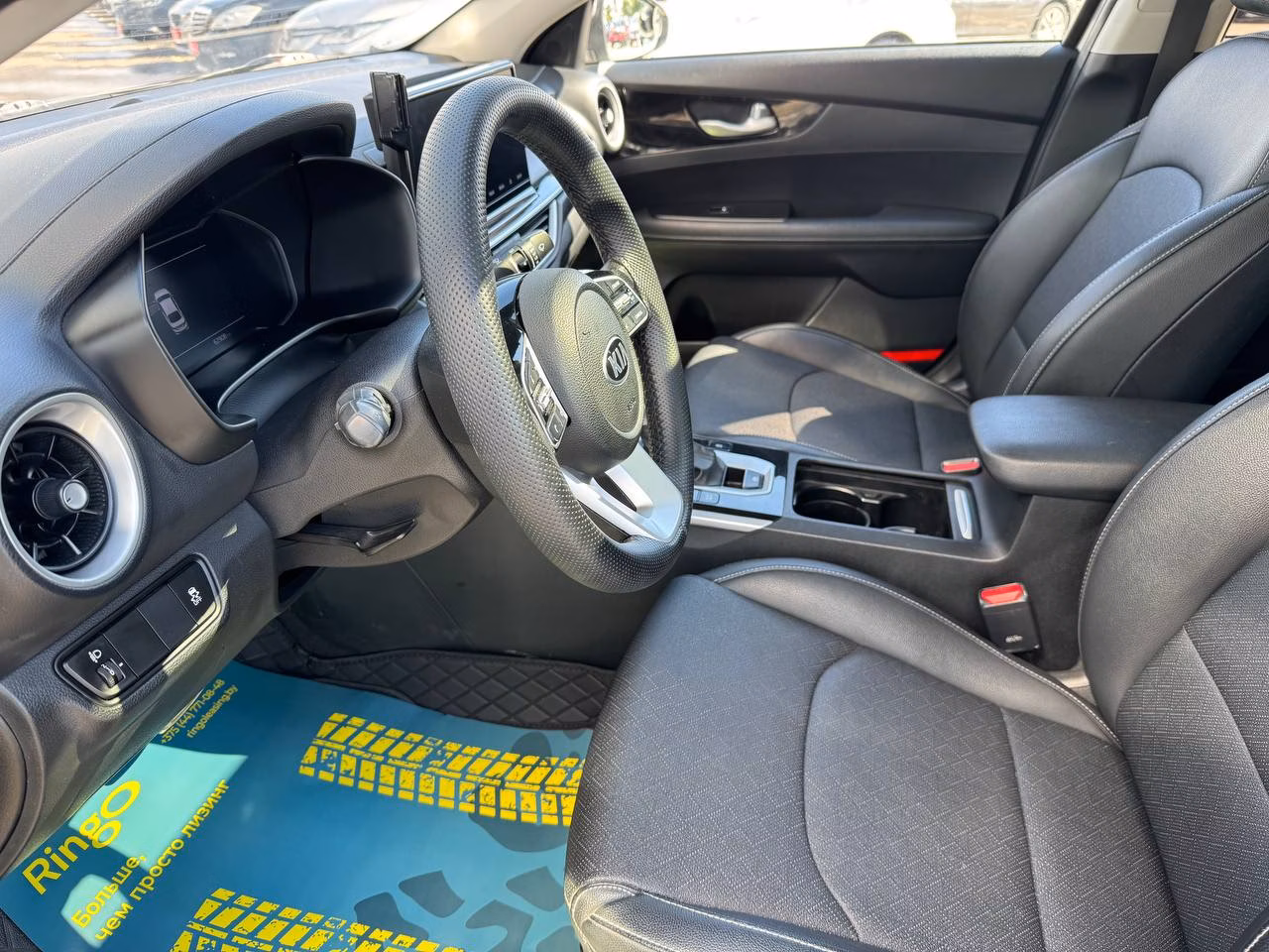 Kia K3 фото 9