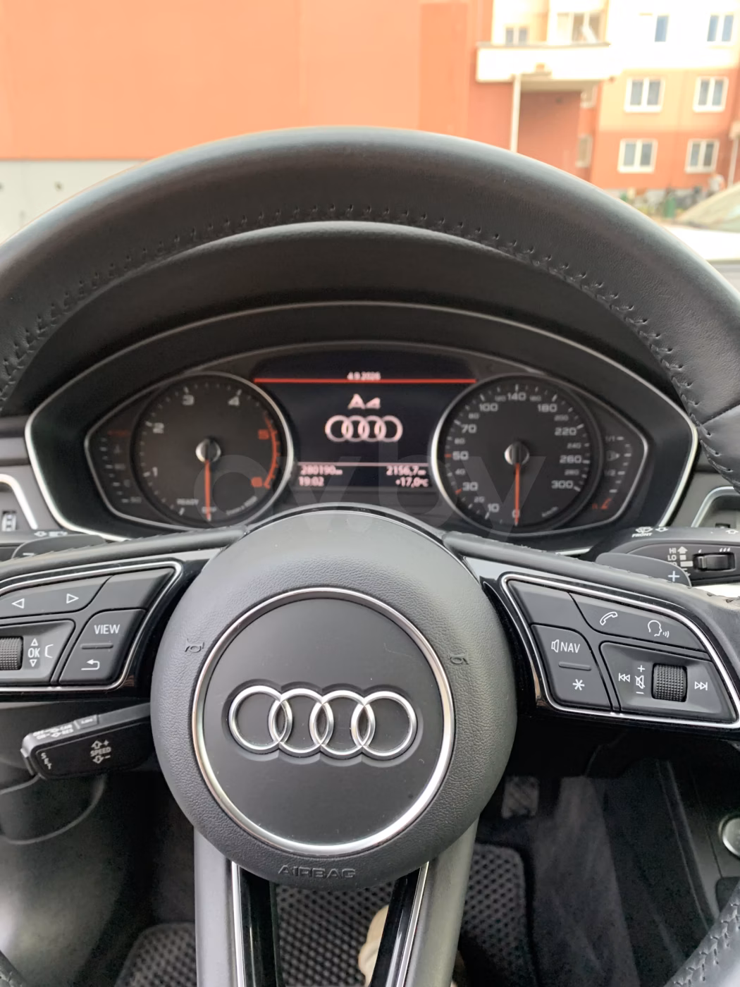 Audi A4 фото 9