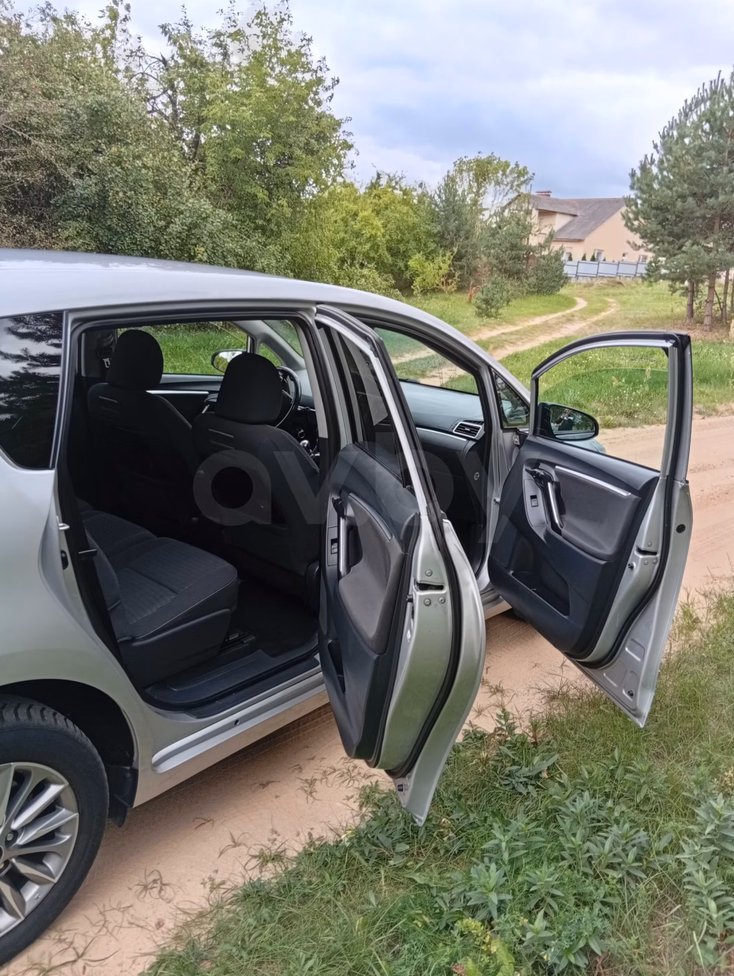 Toyota Verso фото 17