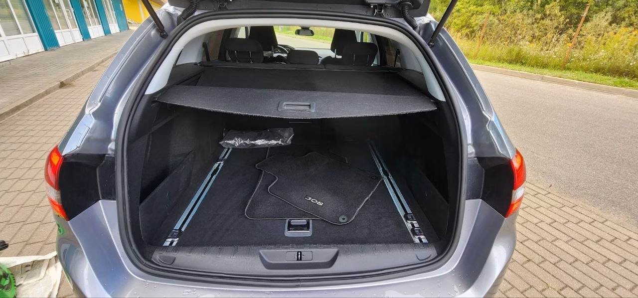 Peugeot 308 фото 8