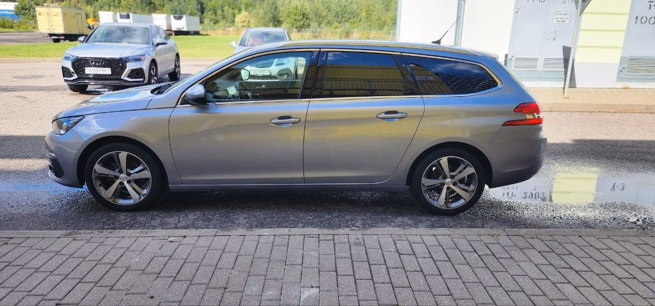 Peugeot 308 фото 4