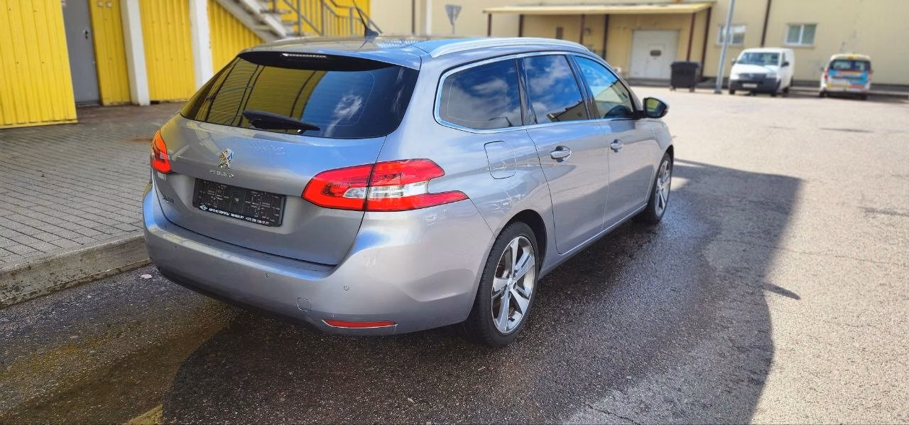 Peugeot 308 фото 3