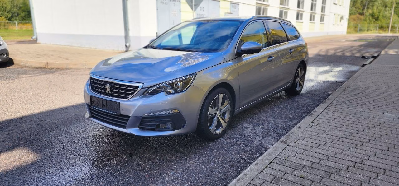 Peugeot 308 фото 2