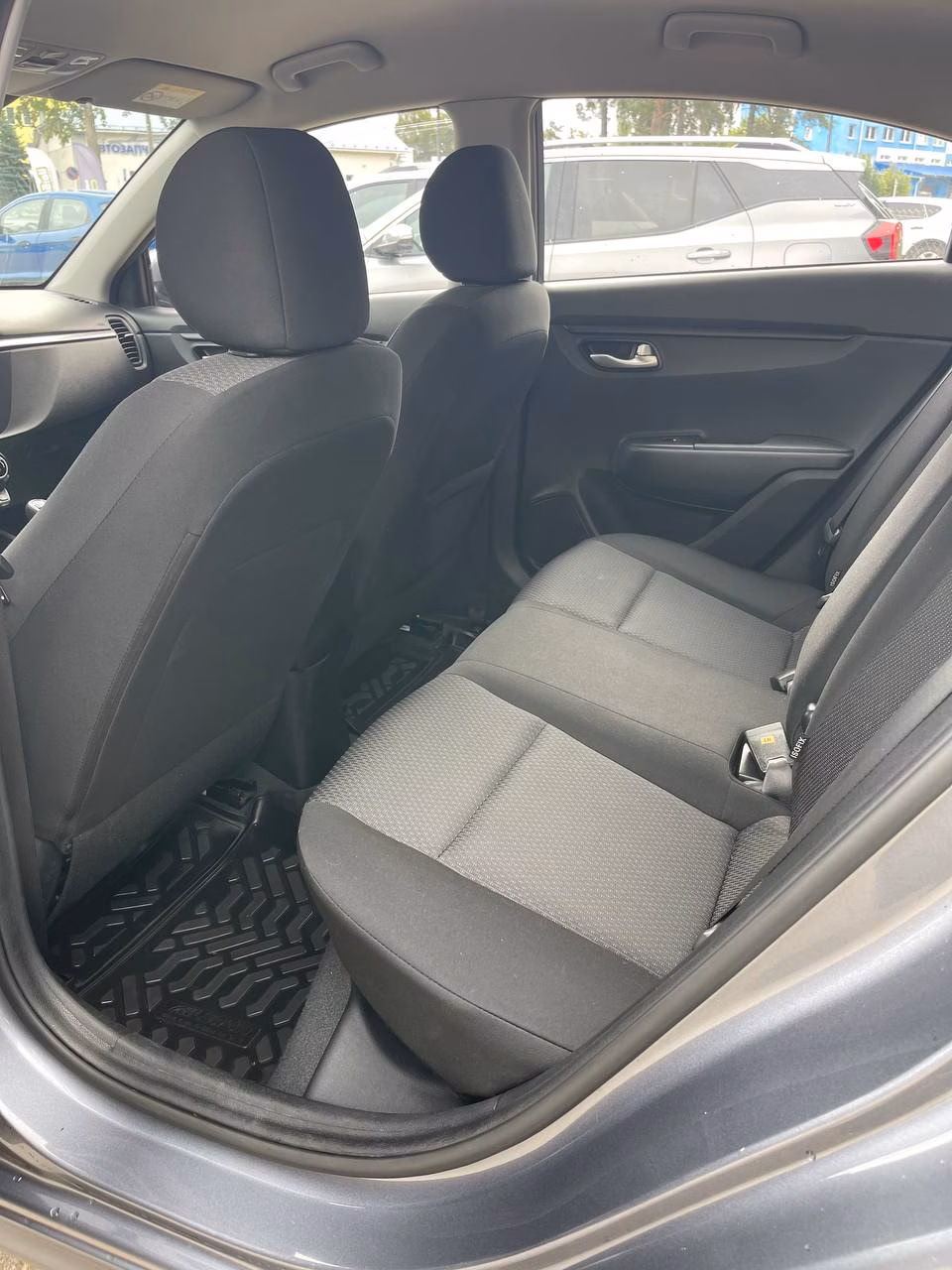 Kia Rio фото 13