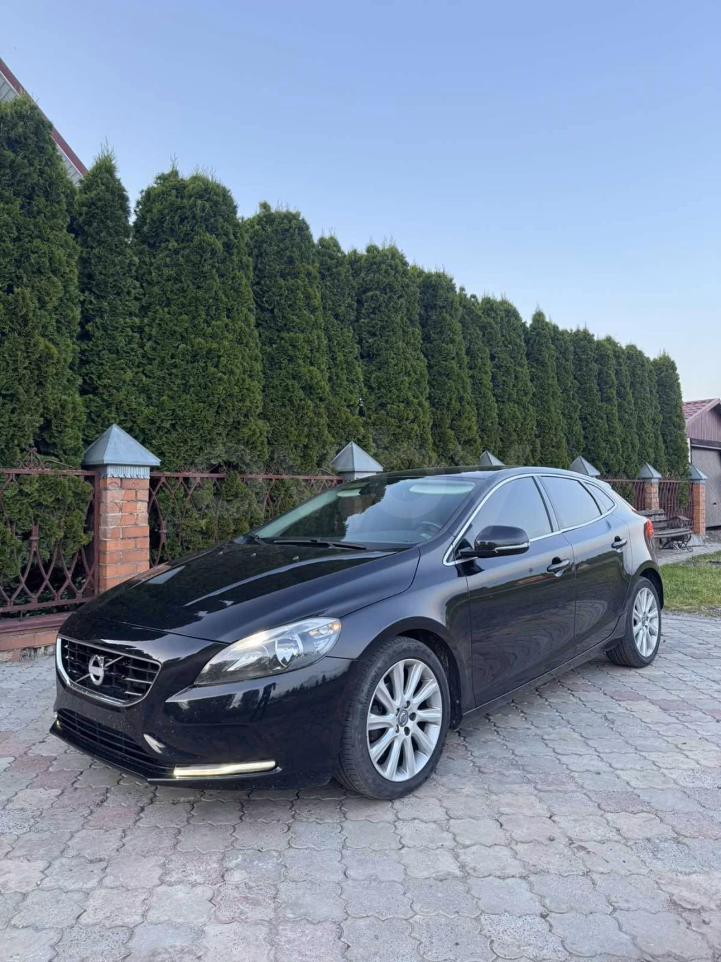 Volvo V40