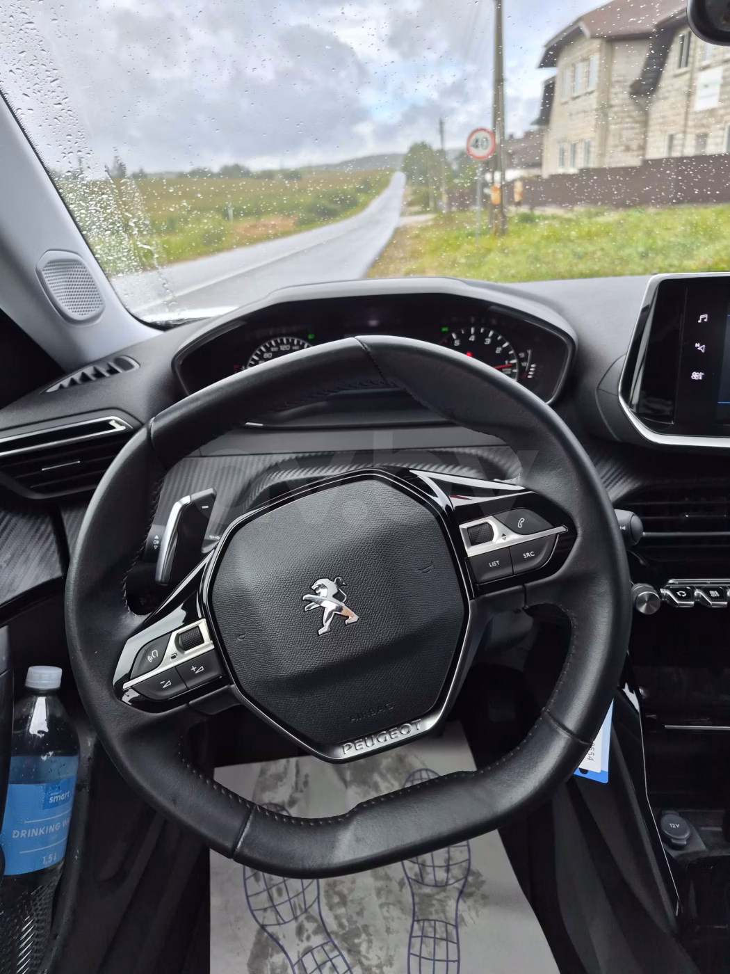 Peugeot 2008 фото 16