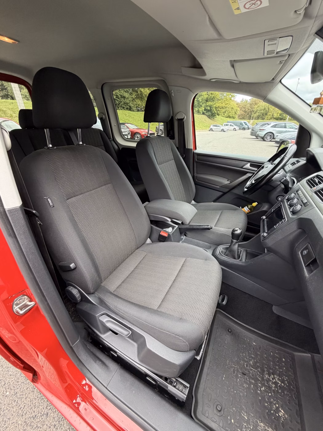 Volkswagen Caddy фото 9