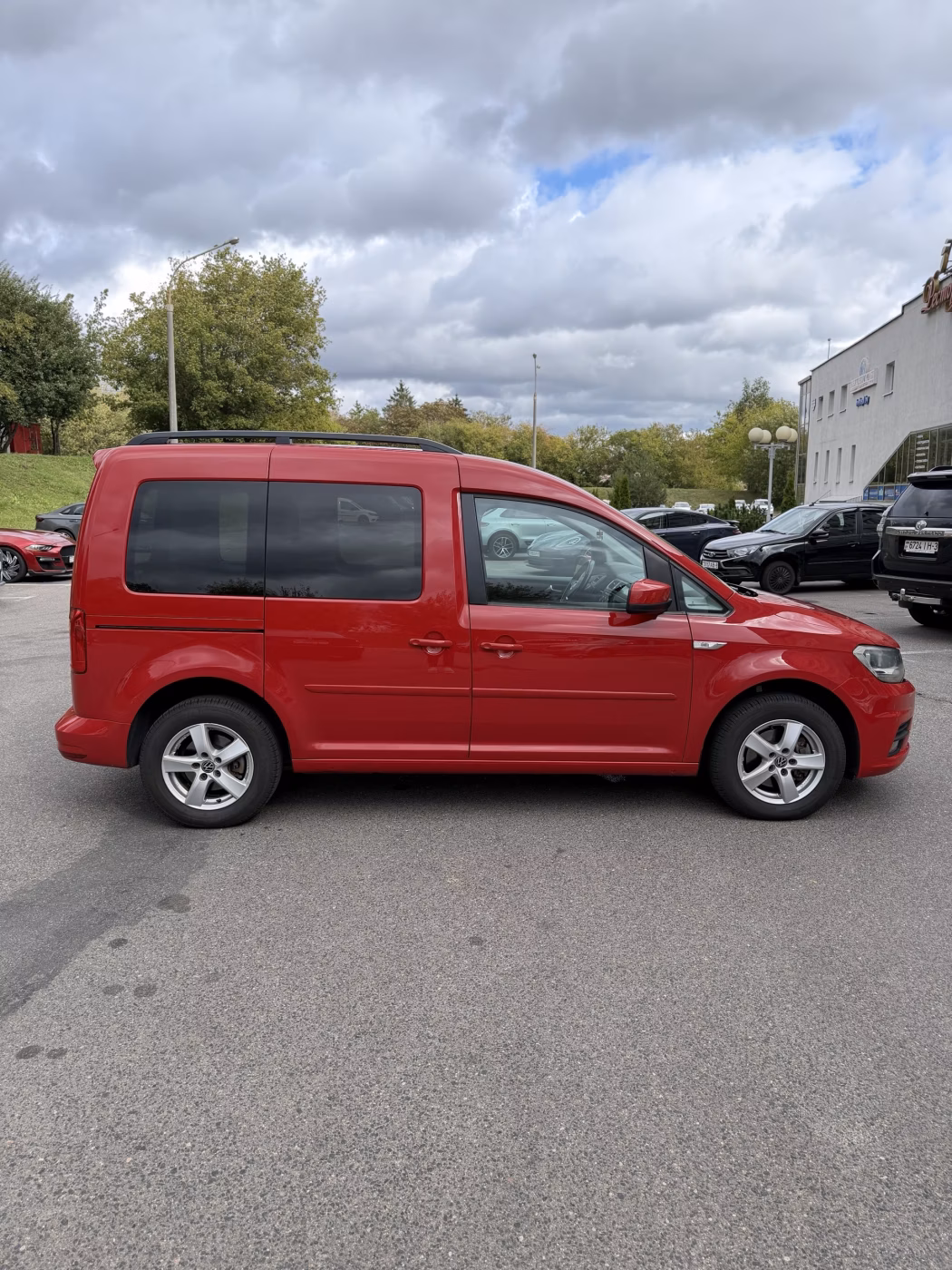 Volkswagen Caddy фото 8