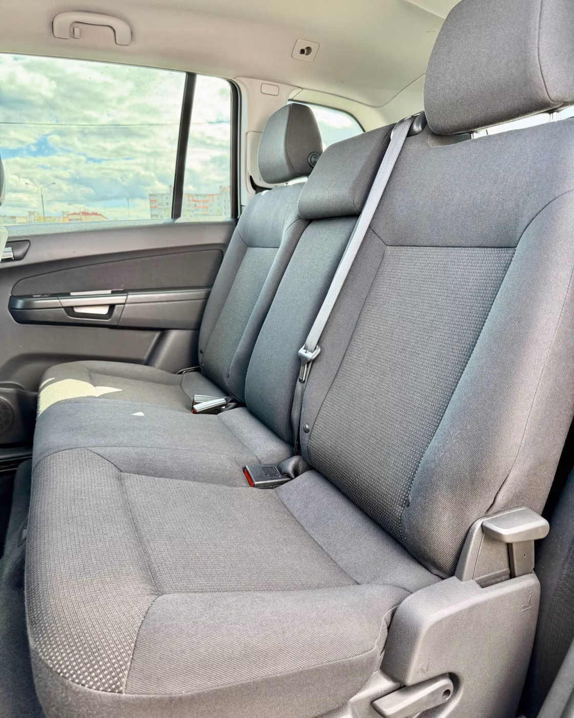 Opel Zafira фото 12