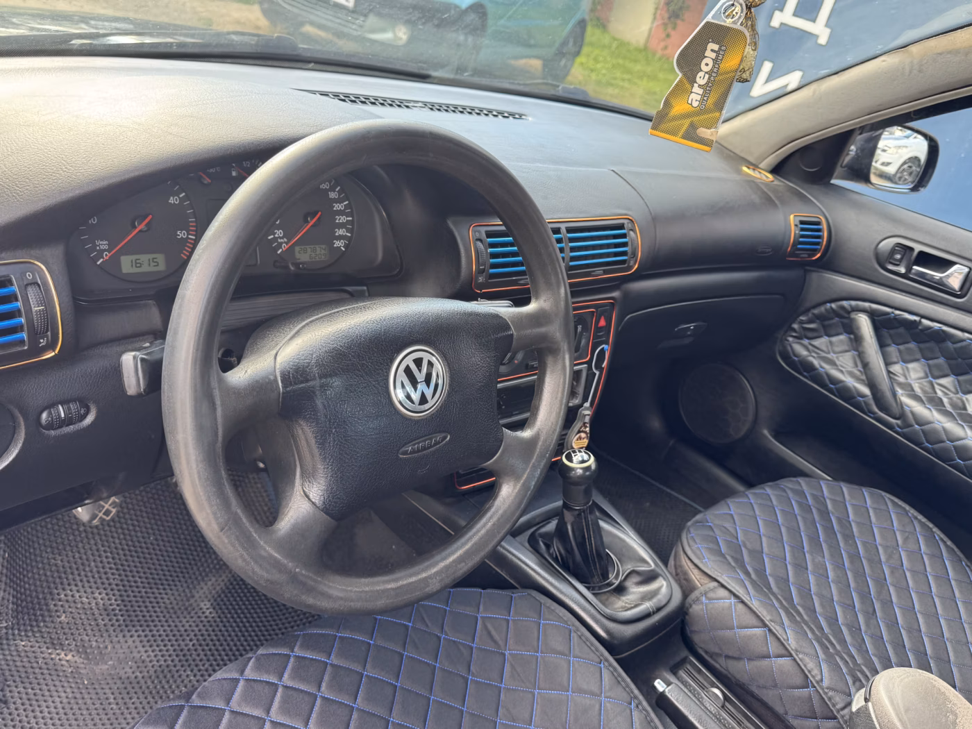 Volkswagen Passat фото 11
