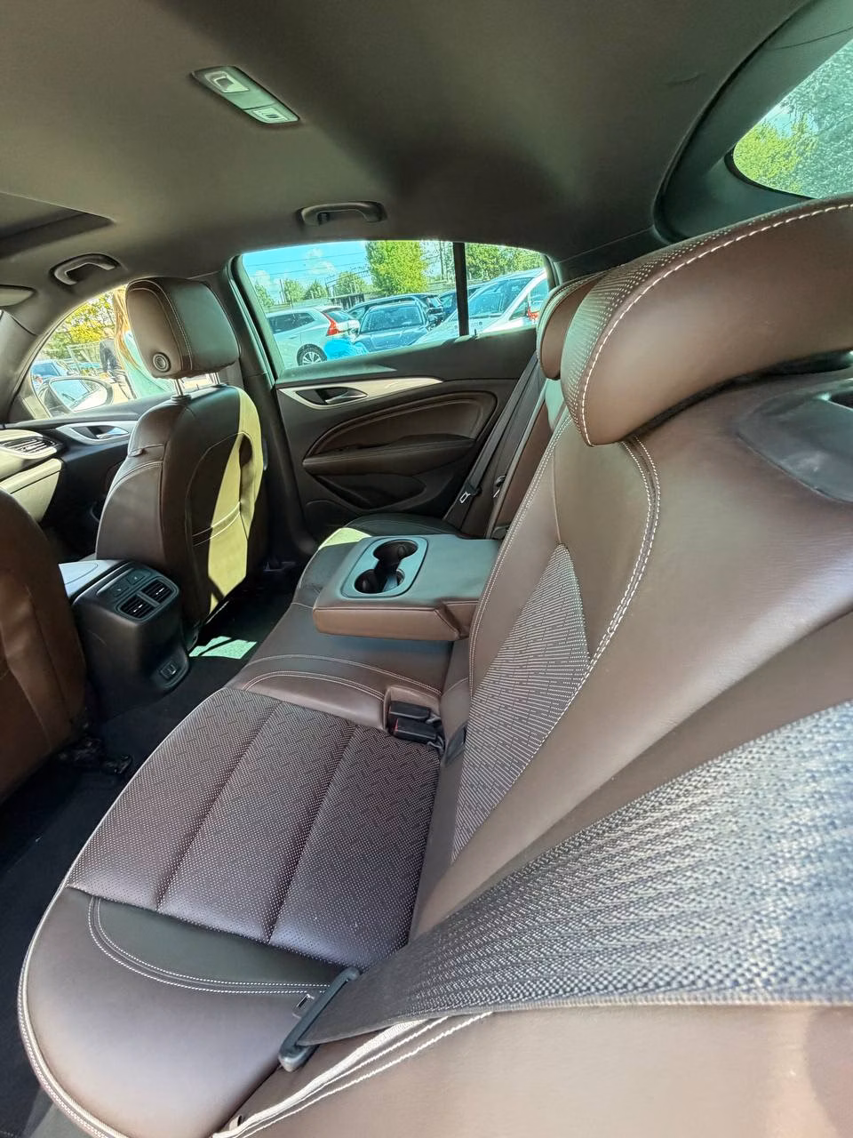 Opel Insignia фото 11