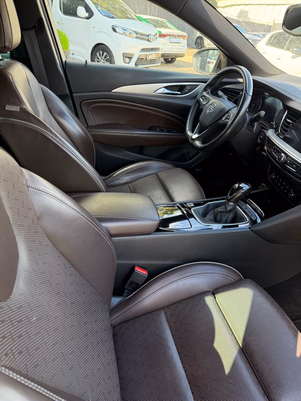 Opel Insignia фото 13