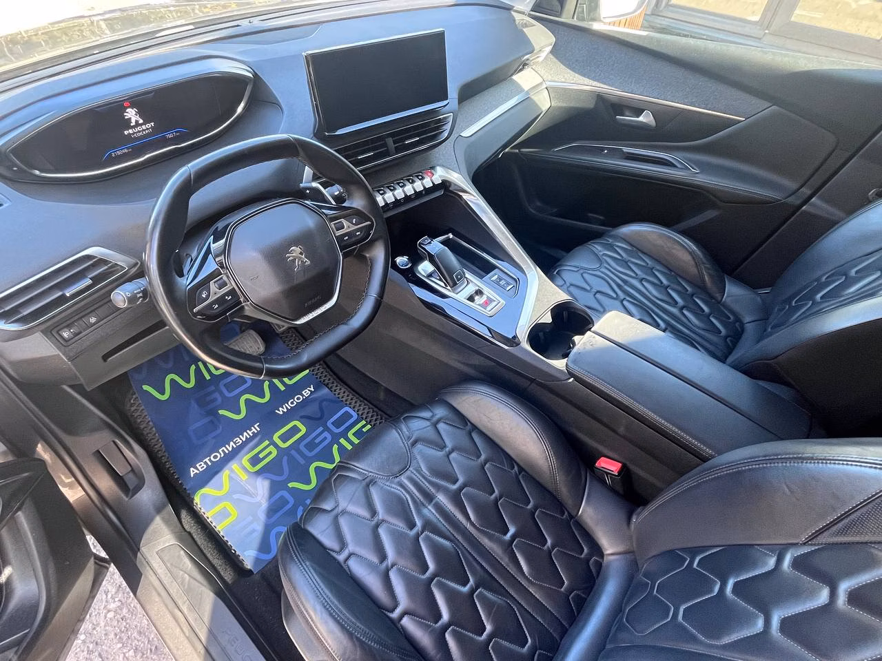 Peugeot 5008 фото 10