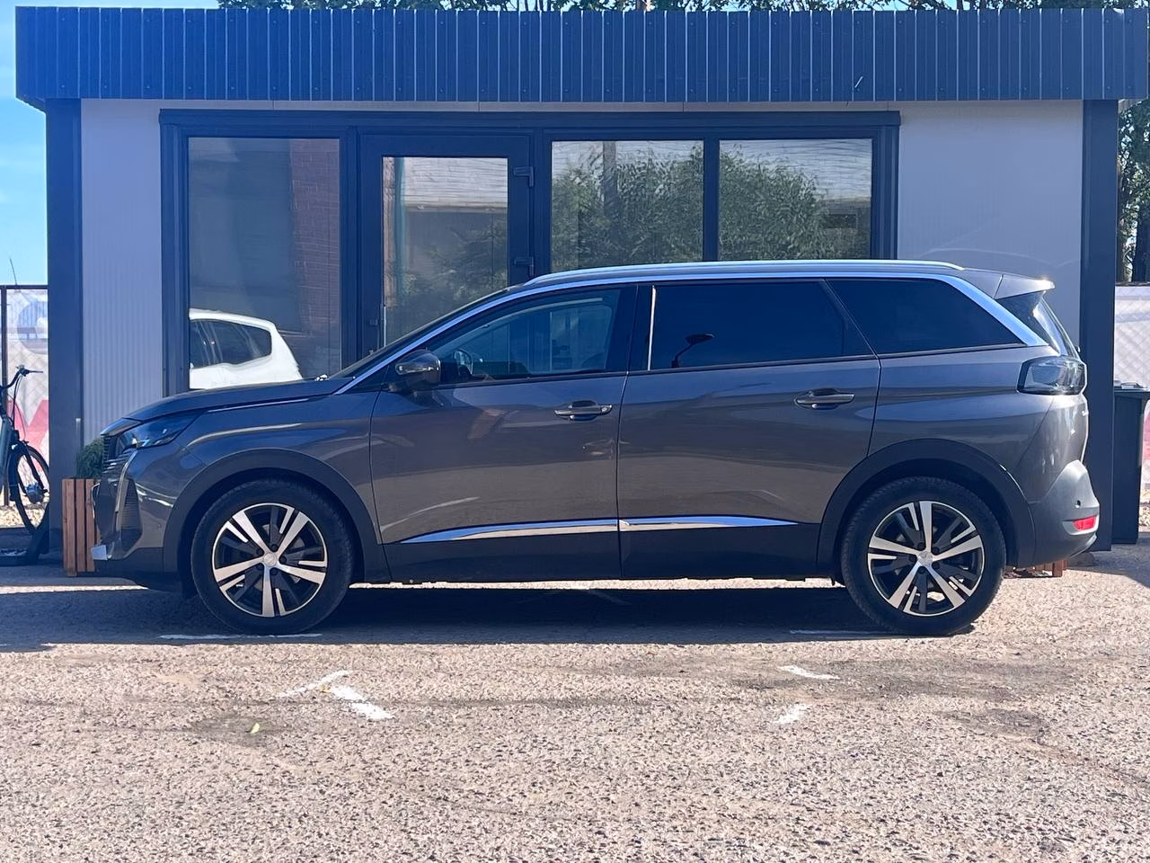 Peugeot 5008 фото 5