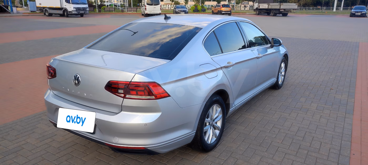 Volkswagen Passat фото 11