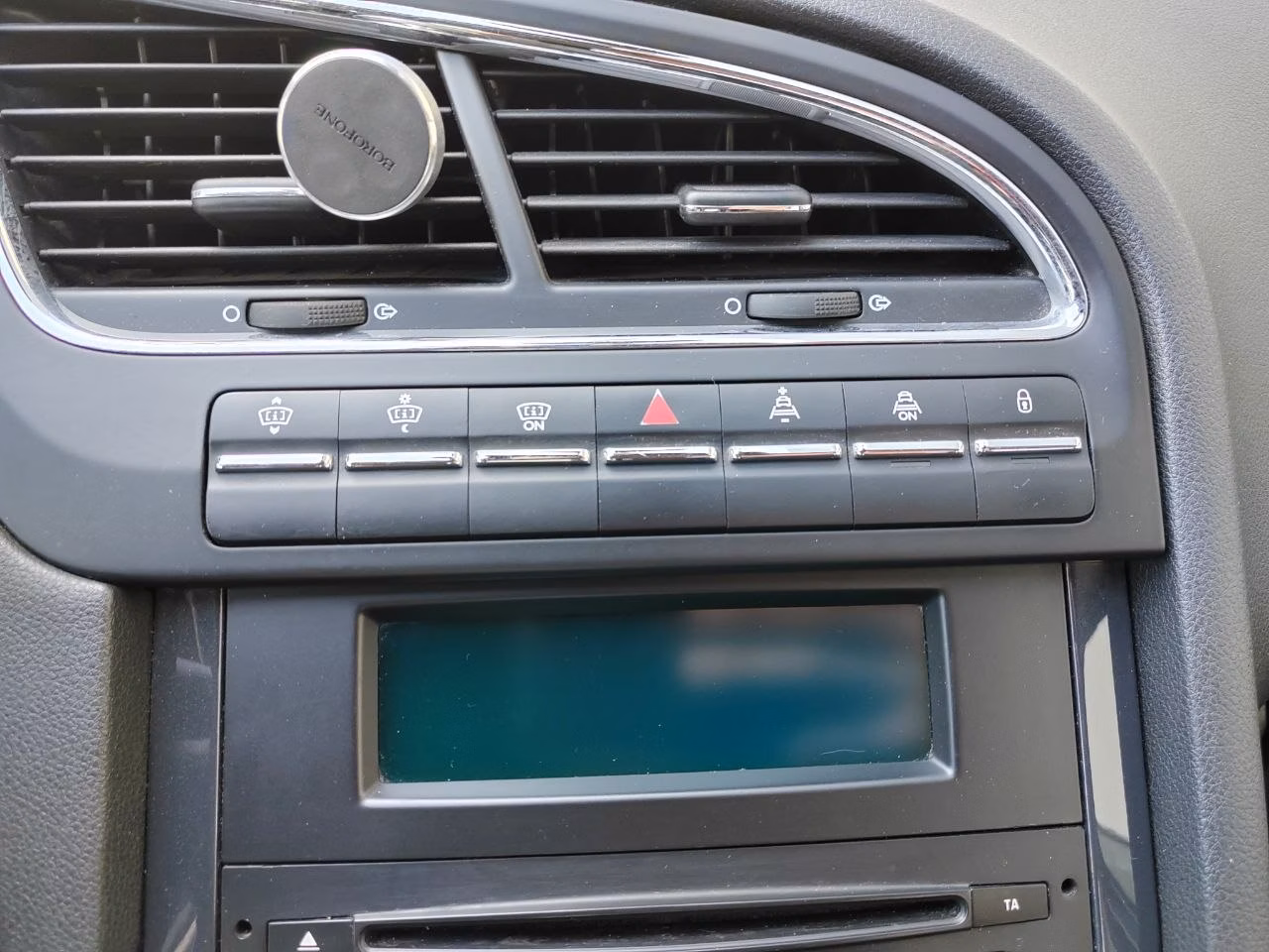 Peugeot 5008 фото 11