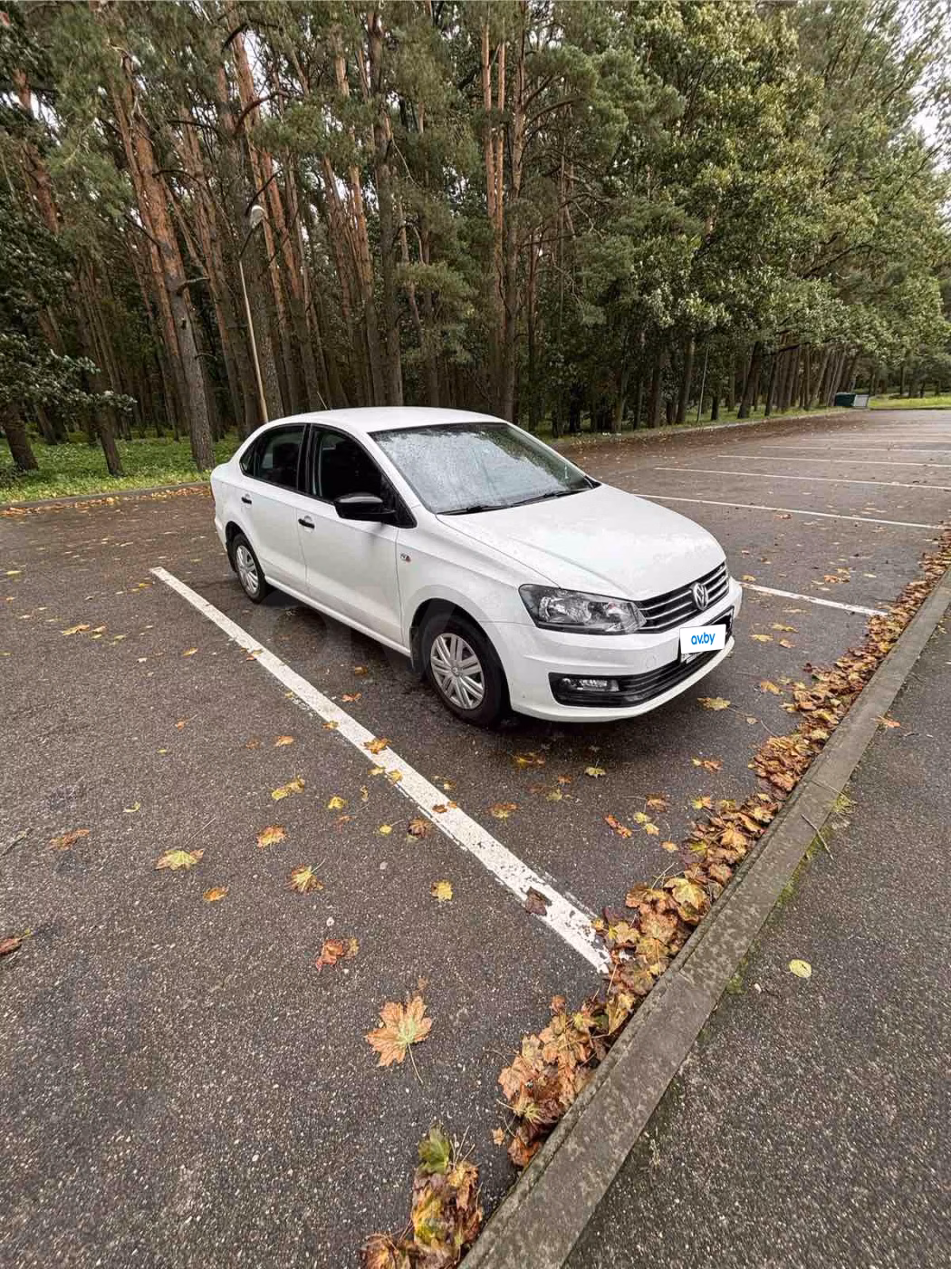 Volkswagen Polo Sedan фото 6