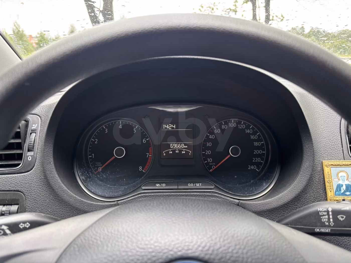 Volkswagen Polo Sedan фото 3