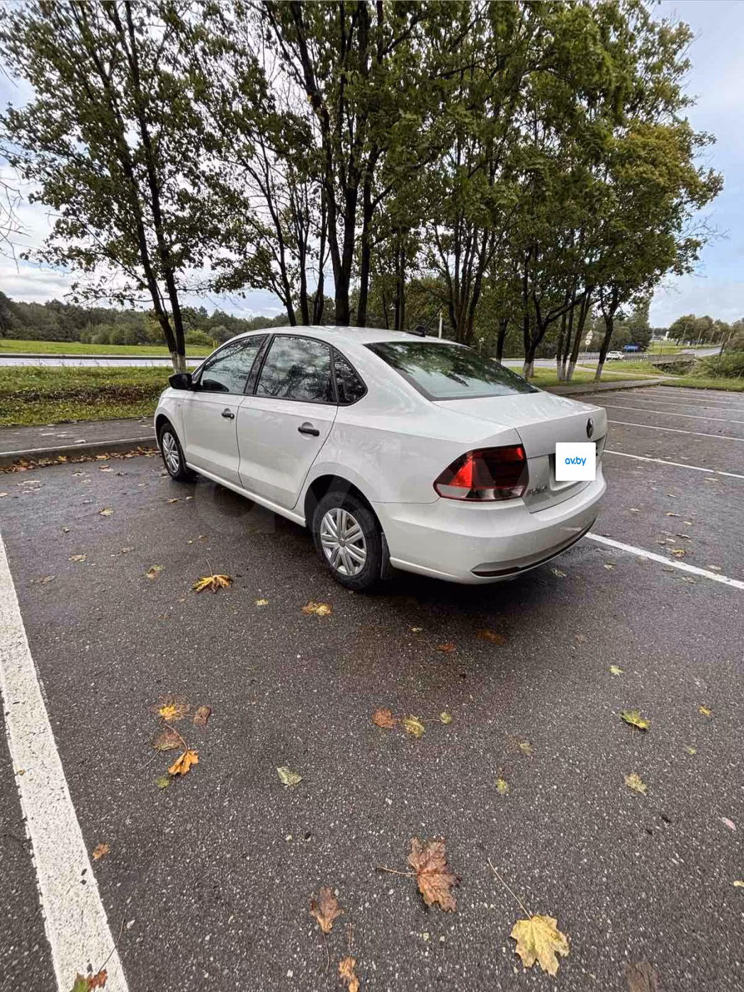 Volkswagen Polo Sedan фото 9