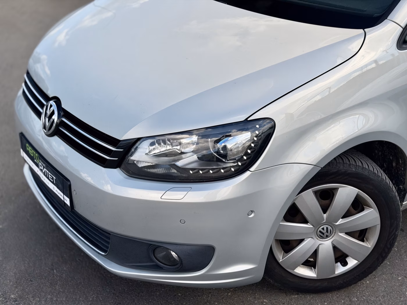 Volkswagen Touran фото 3