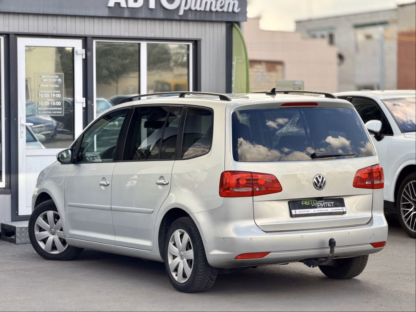 Volkswagen Touran фото 9