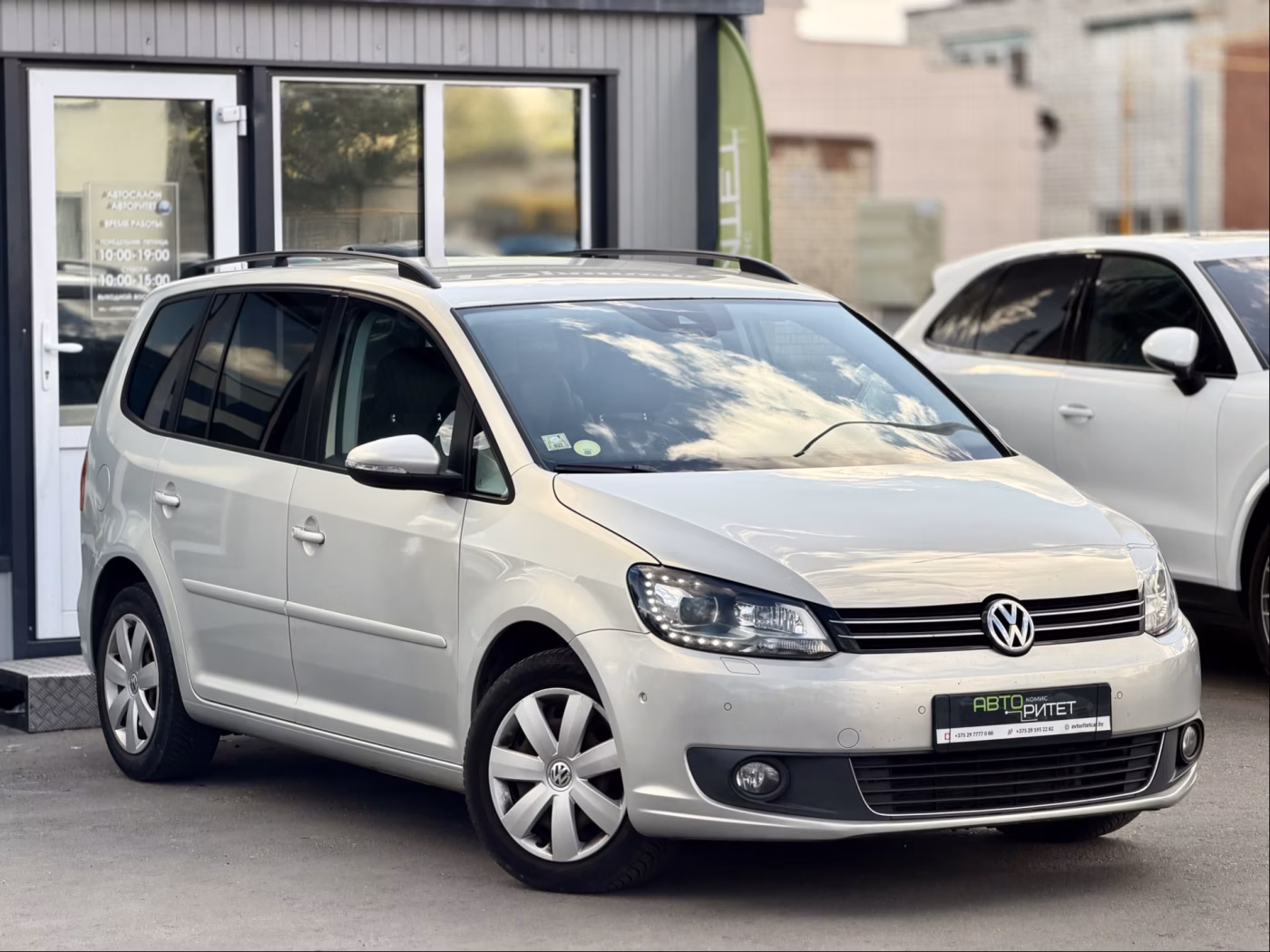 Volkswagen Touran фото 5