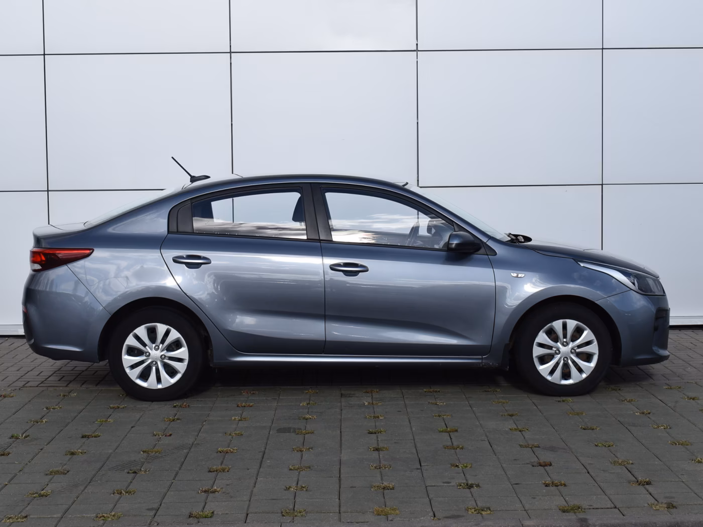 Kia Rio фото 4
