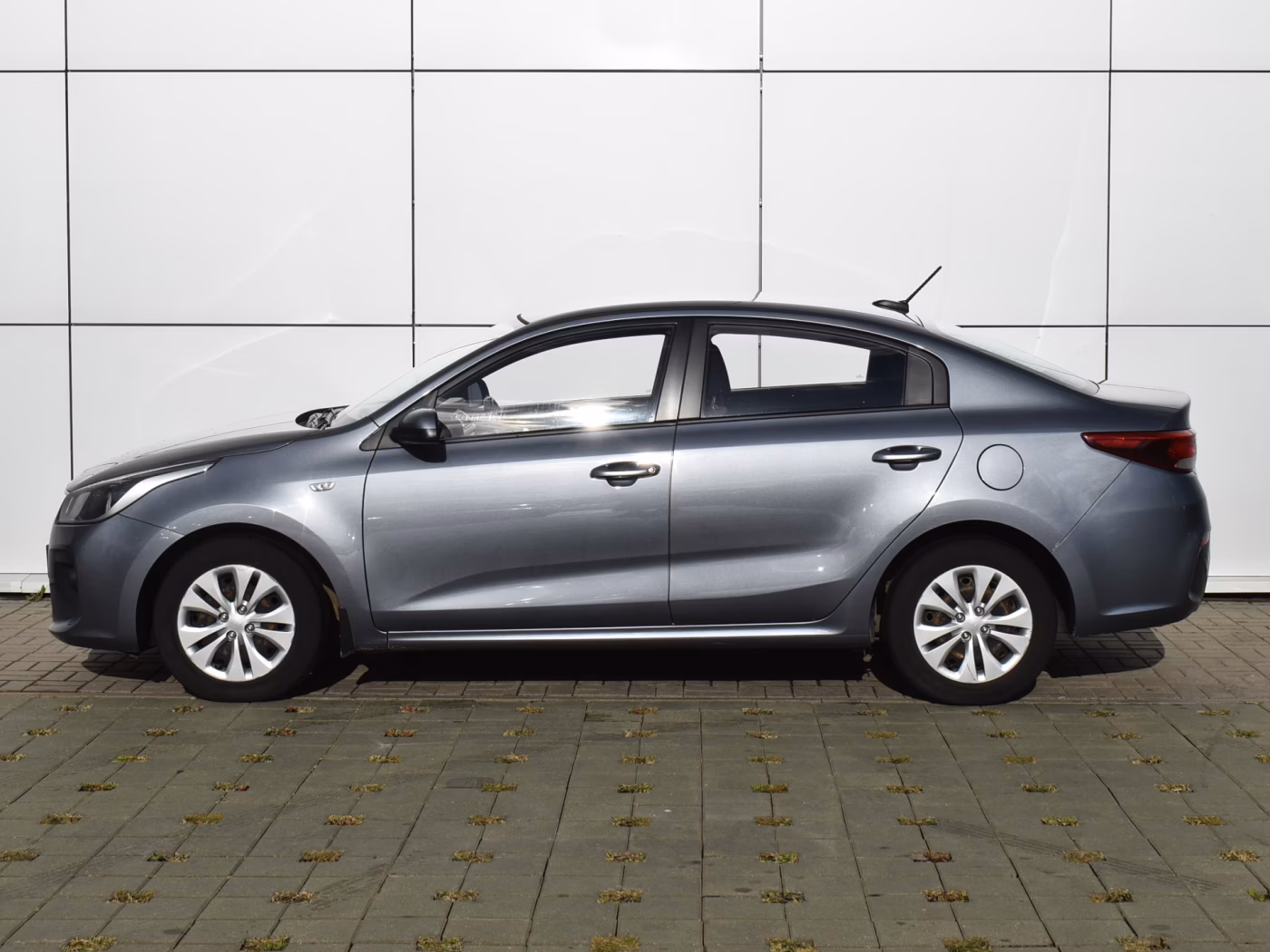Kia Rio фото 8