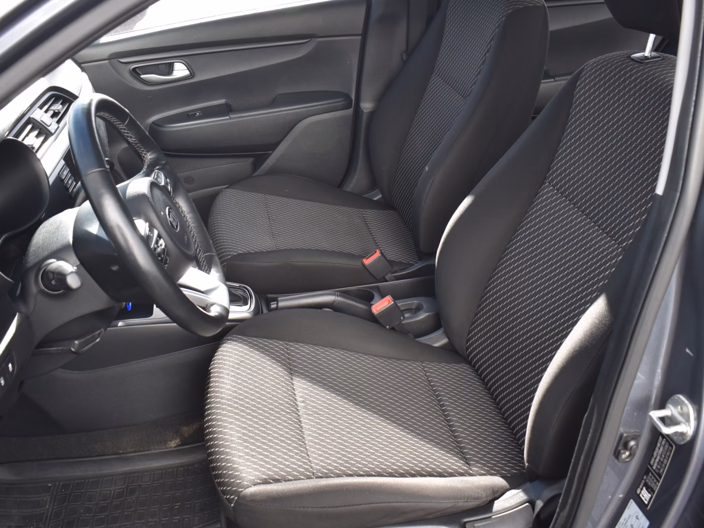 Kia Rio фото 9