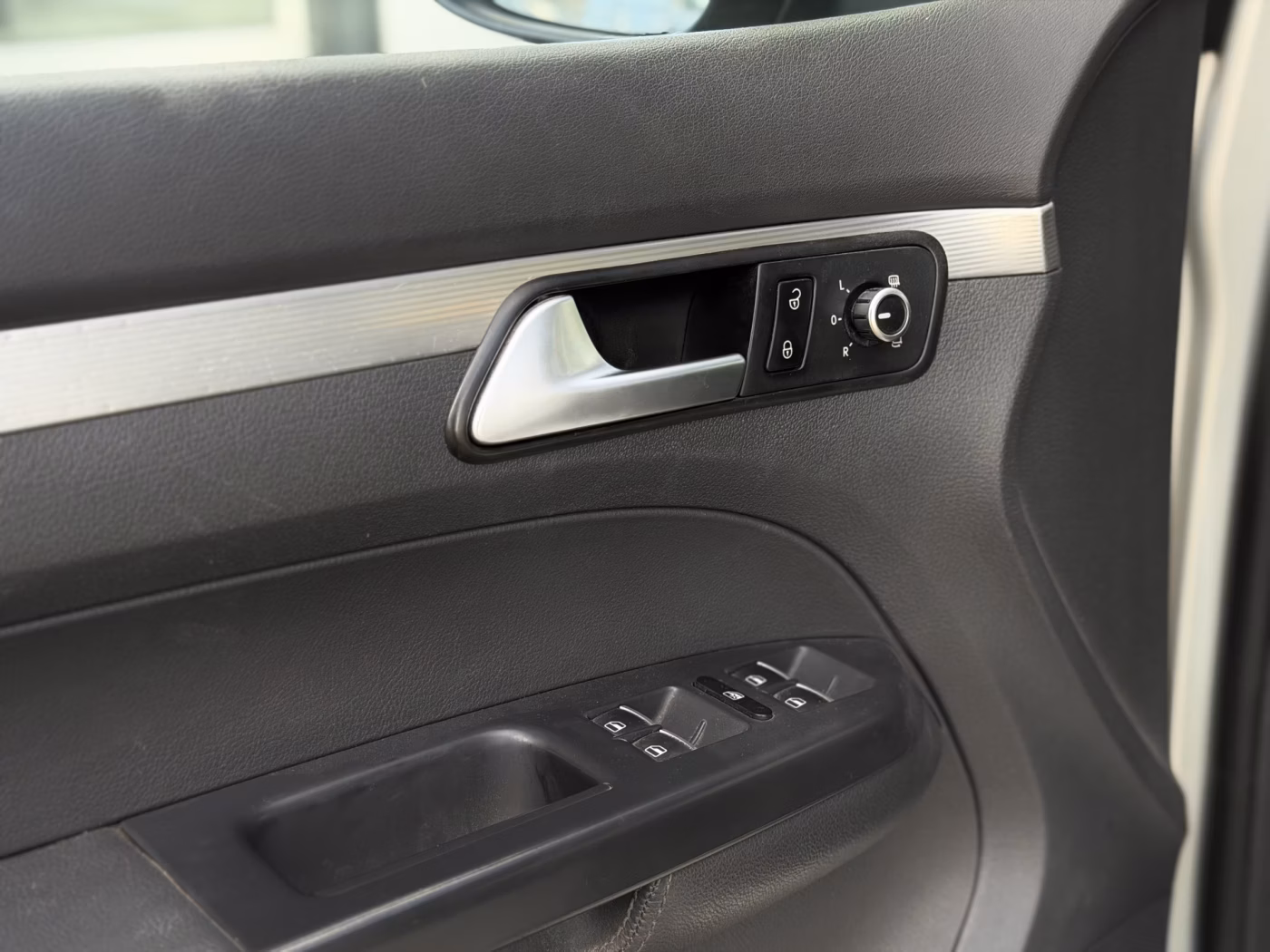 Volkswagen Touran фото 18