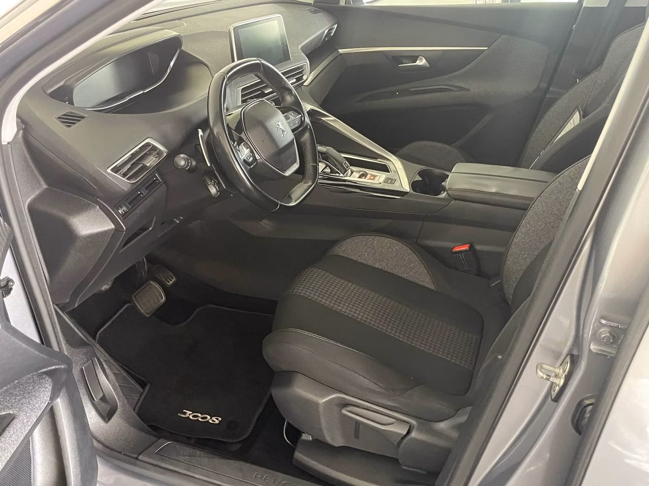 Peugeot 3008 фото 11