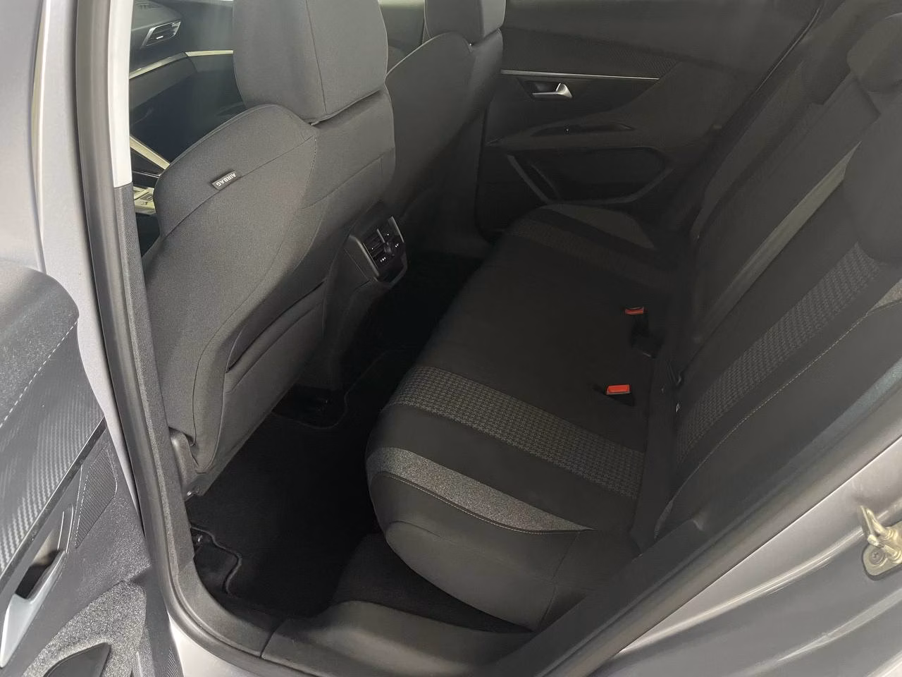Peugeot 3008 фото 12