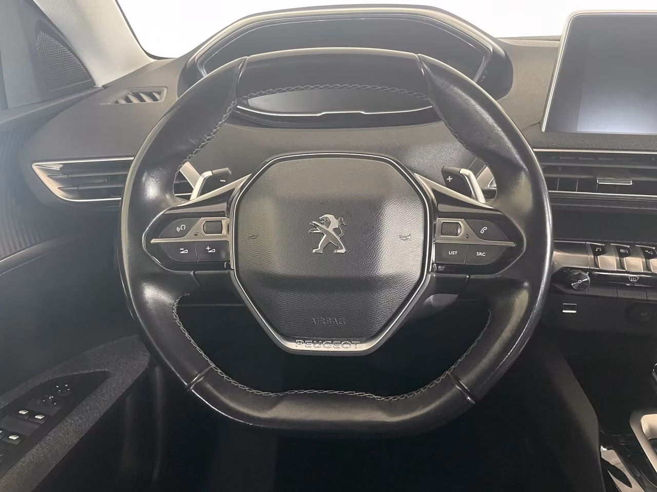 Peugeot 3008 фото 17