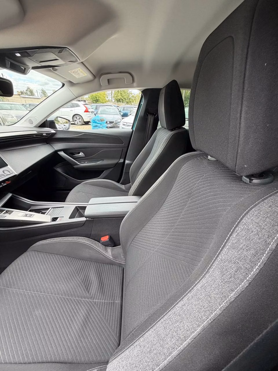 Peugeot 308 фото 10