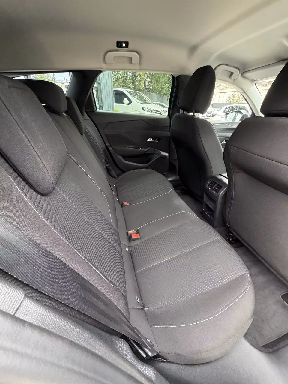 Peugeot 308 фото 12